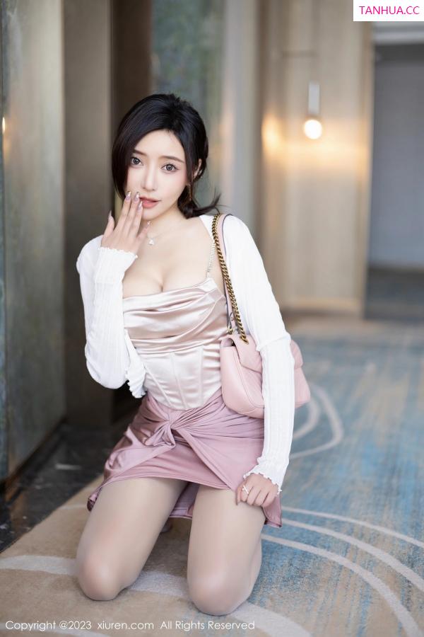 王馨瑶  [XiuRen]高清写真图 2023.11.09 No.7640 王馨瑶yanni 时尚美腿第30张图片